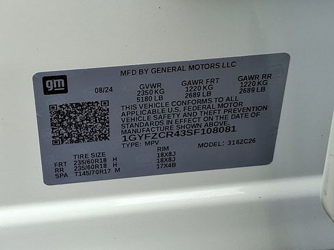 Used 2025 Cadillac XT4 Premium Luxury w/ Cold Weather Package image 28