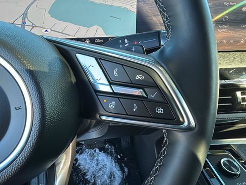 Used 2025 Buick Enclave Preferred image 16