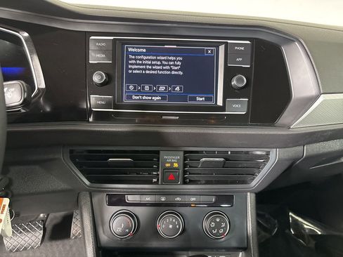 Used 2024 Volkswagen Jetta S image 13