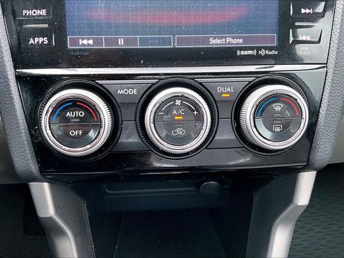 Used 2016 Subaru Forester 2.5i Touring image 33