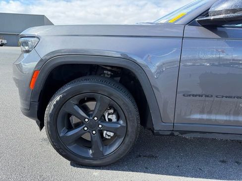 Used 2024 Jeep Grand Cherokee L Altitude image 24