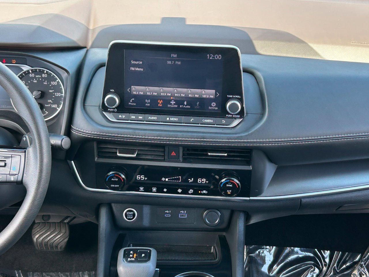 Certified 2023 Nissan Rogue SV FWD image 18