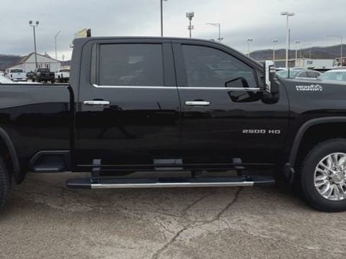 Used 2020 Chevrolet Silverado 2500 High Country w/ Z71 Off-Road Package AWD/4WD image 13