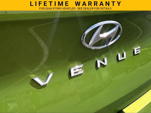 Used 2022 Hyundai Venue SEL w/ Cargo Package FWD image 8