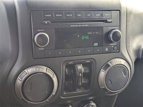 Used 2018 Jeep Wrangler Unlimited Sport S image 15