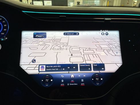 Used 2023 Mercedes-Benz EQS 580 4MATIC SUV image 16