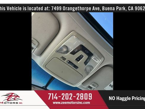 Used 2017 Toyota Sienna SE Premium w/ Cargo Management Package FWD image 30
