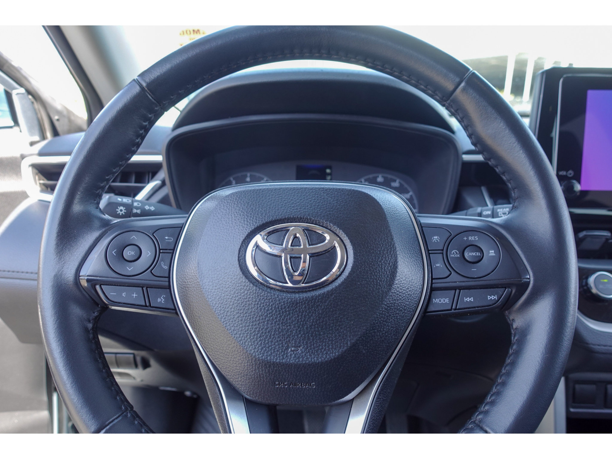 Certified 2025 Toyota Corolla Cross LE FWD image 12