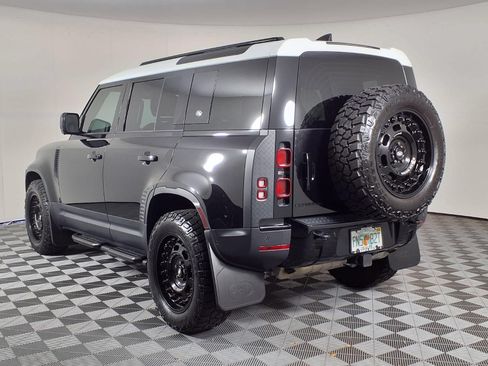 Used 2024 Land Rover Defender 110 S AWD/4WD image 5