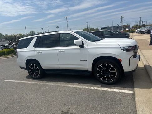 Used 2022 Chevrolet Tahoe RST w/ Luxury Package AWD/4WD image 5
