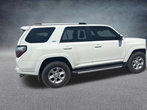 Used 2020 Toyota 4Runner SR5 Premium w/ Moonroof Package AWD/4WD image 2
