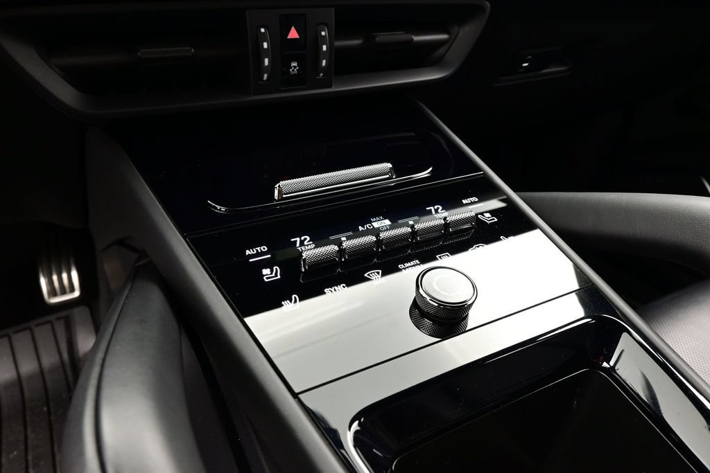 Certified 2024 Porsche Cayenne Turbo GT AWD/4WD image 11