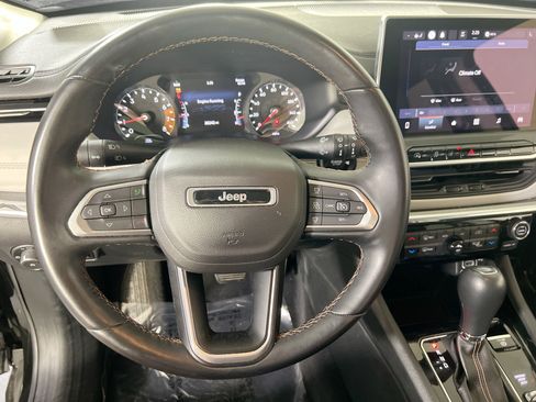 Used 2022 Jeep Compass Limited w/ Sun and Sound Group image 11