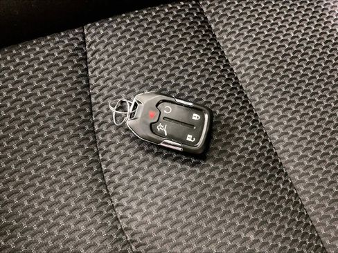 Used 2023 GMC Terrain SLE w/ Driver Convenience Package image 31