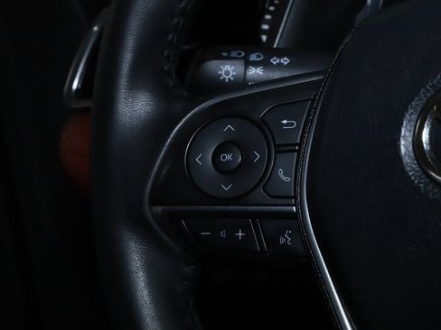 Used 2018 Toyota Camry XSE FWD image 25