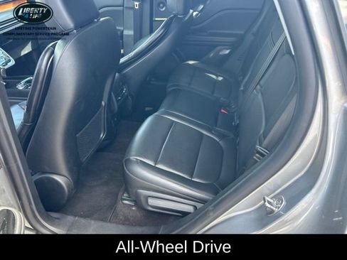 Used 2021 Lincoln Corsair Grand Touring AWD/4WD image 12