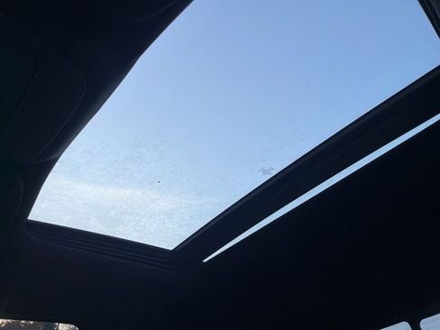 Certified 2022 Ford F150 XLT w/ Equipment Group 302A High image 15