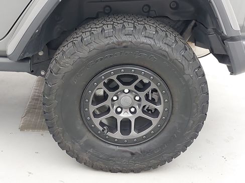Used 2022 Jeep Wrangler Unlimited Rubicon w/ Xtreme Recon 35" Tire Package AWD/4WD image 34