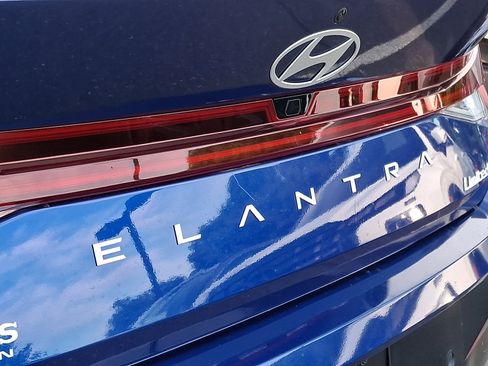 Used 2024 Hyundai Elantra Limited FWD image 31
