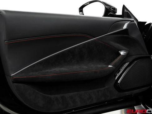 Used 2026 Ferrari Roma Spider RWD image 27