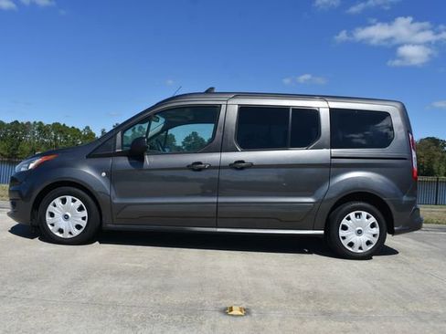 Used 2019 Ford Transit Connect XLT image 7