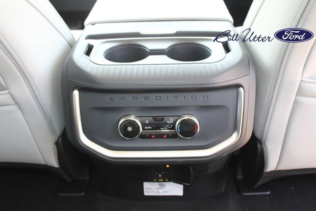 New 2027 Ford Expedition Platinum RWD image 11
