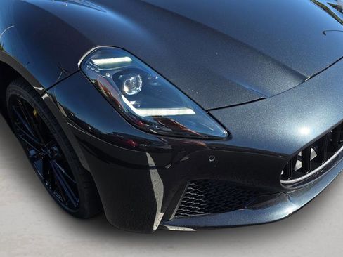 Certified 2024 Maserati GranTurismo Modena image 10