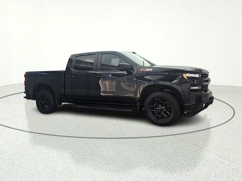Used 2022 Chevrolet Silverado 1500 RST w/ Convenience Package II AWD/4WD image 2