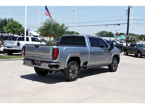 Used 2024 GMC Sierra 2500 Denali Ultimate w/ Snow Plow Prep/Camper Package AWD/4WD image 5
