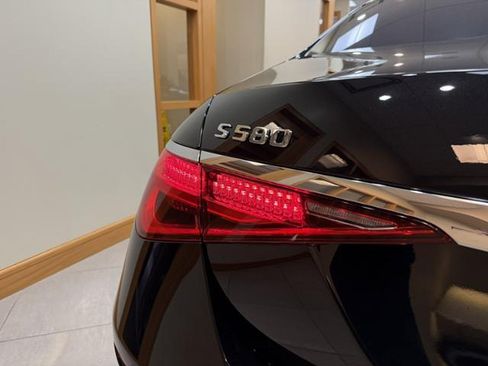 Certified 2026 Mercedes-Benz S 580 4MATIC Sedan image 6