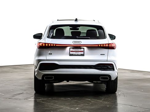 New 2025 Audi Q5 Premium image 3