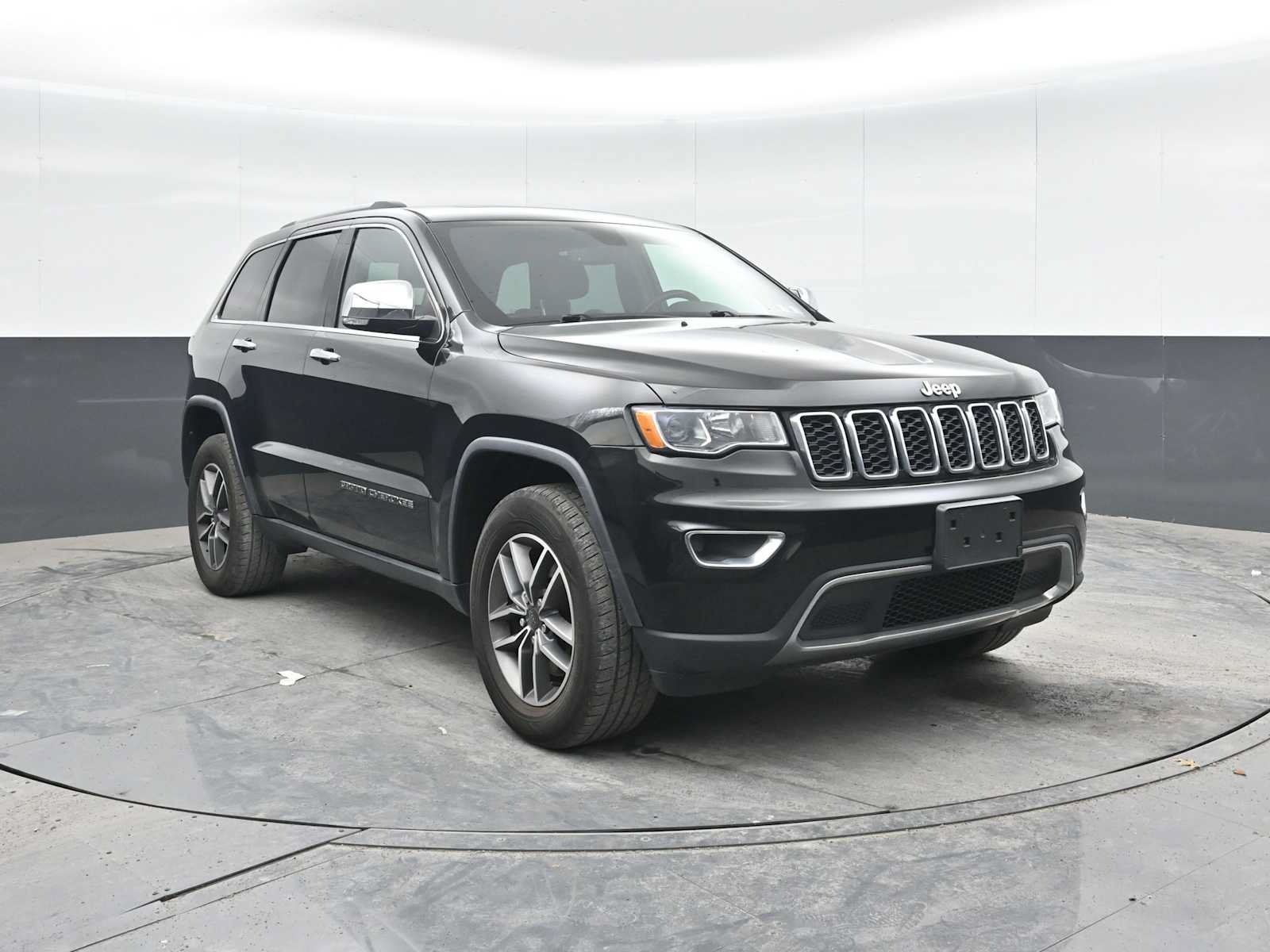Used 2021 Jeep Grand Cherokee Limited w/ Trailer Tow Group IV AWD/4WD image 7
