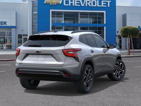 New 2026 Chevrolet Trax RS w/ Driver Confidence Package FWD image 4
