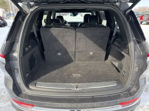 Used 2021 Jeep Grand Cherokee L Overland w/ Luxury Tech Group IV image 11