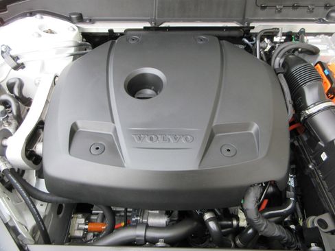 Used 2023 Volvo XC60 T8 Ultimate image 50