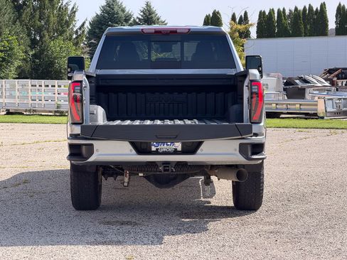 Used 2026 GMC Sierra 3500 AT4 w/ AT4 Premium Plus Package AWD/4WD image 7