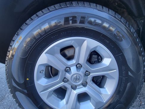 Used 2018 Toyota 4Runner SR5 image 59