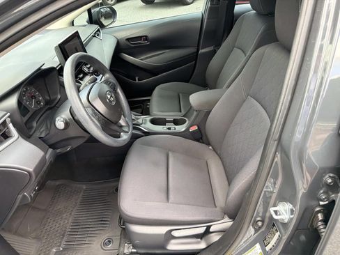 Used 2024 Toyota Corolla LE FWD image 9