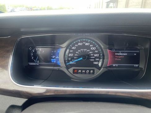 Used 2015 Ford Taurus Limited w/ Equipment Group 301A AWD/4WD image 19