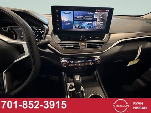 New 2026 Nissan Altima 2.5 SV w/ SV Special Edition Package AWD/4WD image 30