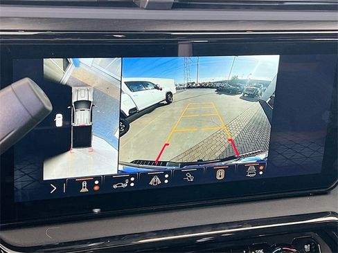 New 2026 GMC Sierra 2500 AT4 w/ AT4 Premium Plus Package image 9