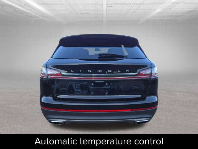 Certified 2022 Lincoln Nautilus Reserve AWD/4WD image 8