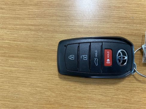 Used 2026 Toyota Camry XLE w/ Premium Package AWD/4WD image 37