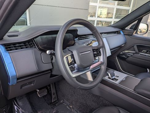 New 2026 Land Rover Range Rover SE image 12