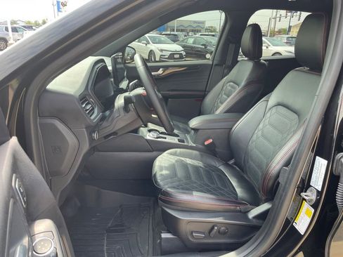 Used 2023 Ford Escape ST-Line Elite w/ Premium Technology Package AWD/4WD image 8