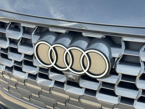 New 2025 Audi Q5 Prestige image 7