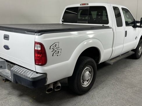 Used 2011 Ford F250 XL w/ Skid Plate Pkg image 3