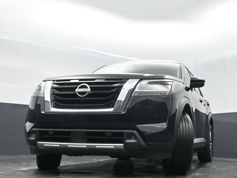 Used 2022 Nissan Pathfinder SL image 32