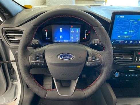New 2025 Ford Escape ST-Line w/ Tech Pack #1 image 19