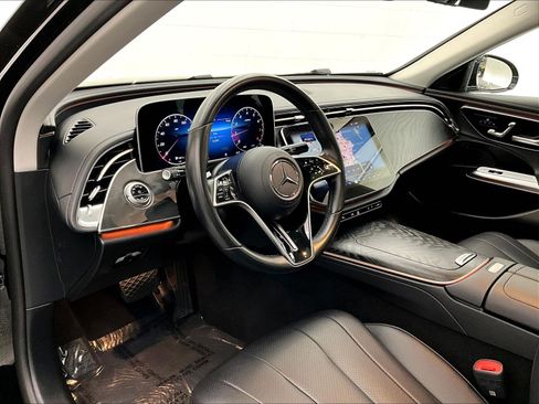 Certified 2025 Mercedes-Benz E 350 4MATIC Sedan image 19